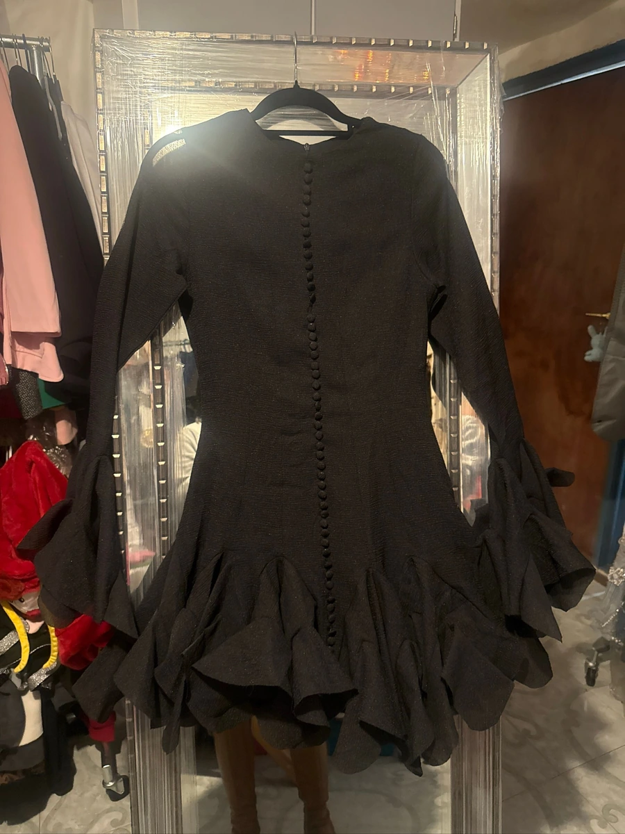 Vestido negro nuevo