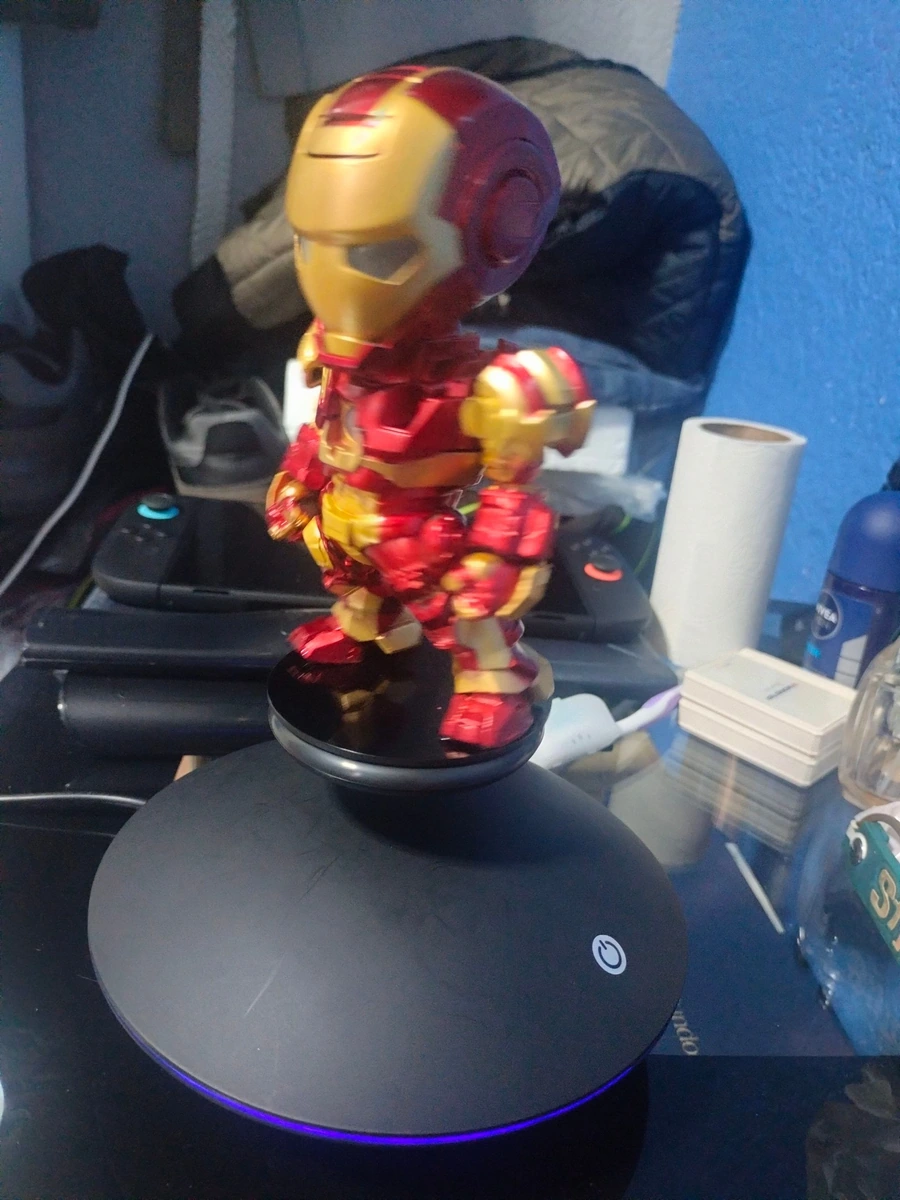 Muñeco  Ironman que levita
