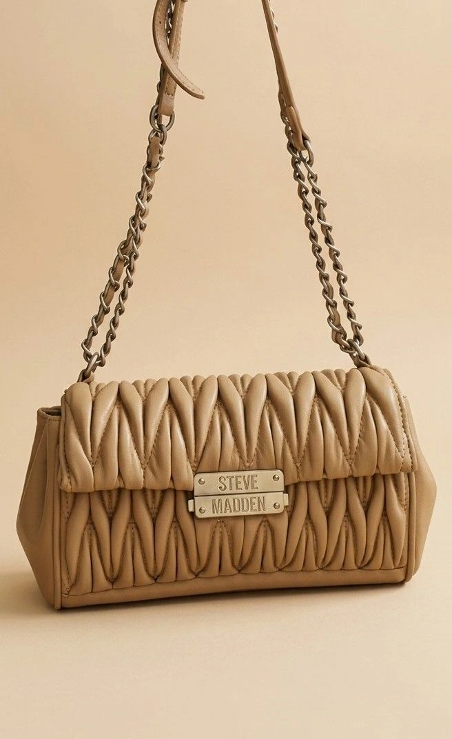 Bolsa Steve Madden 🇺🇸 acolchada color beige