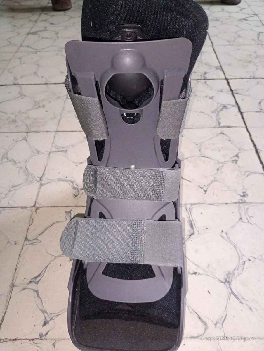 Bota walker ortopedia media corta