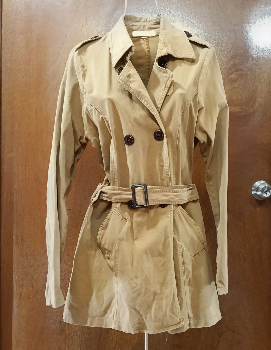 Gabardina de color miel