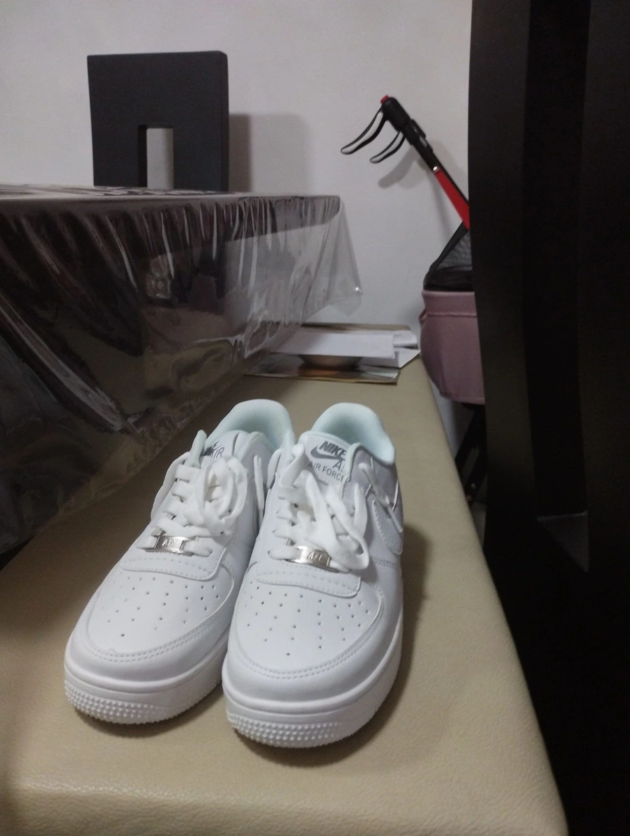 Se venden tenis Nike número 3